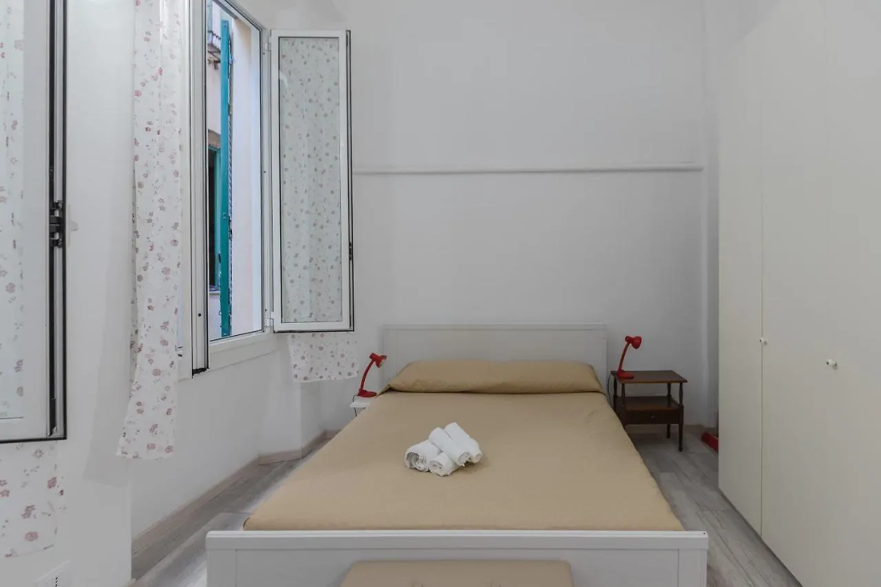 Appartamento Mattoni Rossi - Affitti Brevi Italia Genova Italia